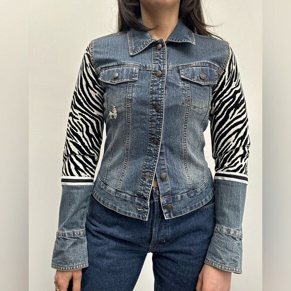 Vintage Y2K Mid Wash Denim Jacket Animal Zebra Print Contrast Arms Sz S (tag M) - Picture 1 of 11
